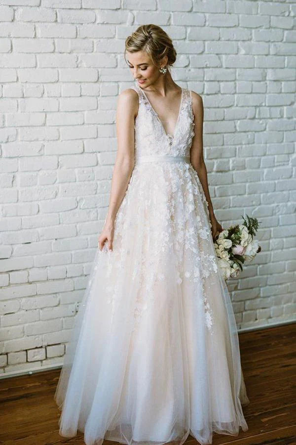 Women's Chic Outerwear Garments Refined Simplicity A Line Ivory Lace Long V Neck Beach Wedding Dress with Appliques Bridal Dresses