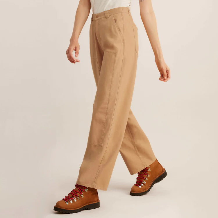 Women's Everyday Clothes Spring Fashion Roark  Passport Pants - Caramel