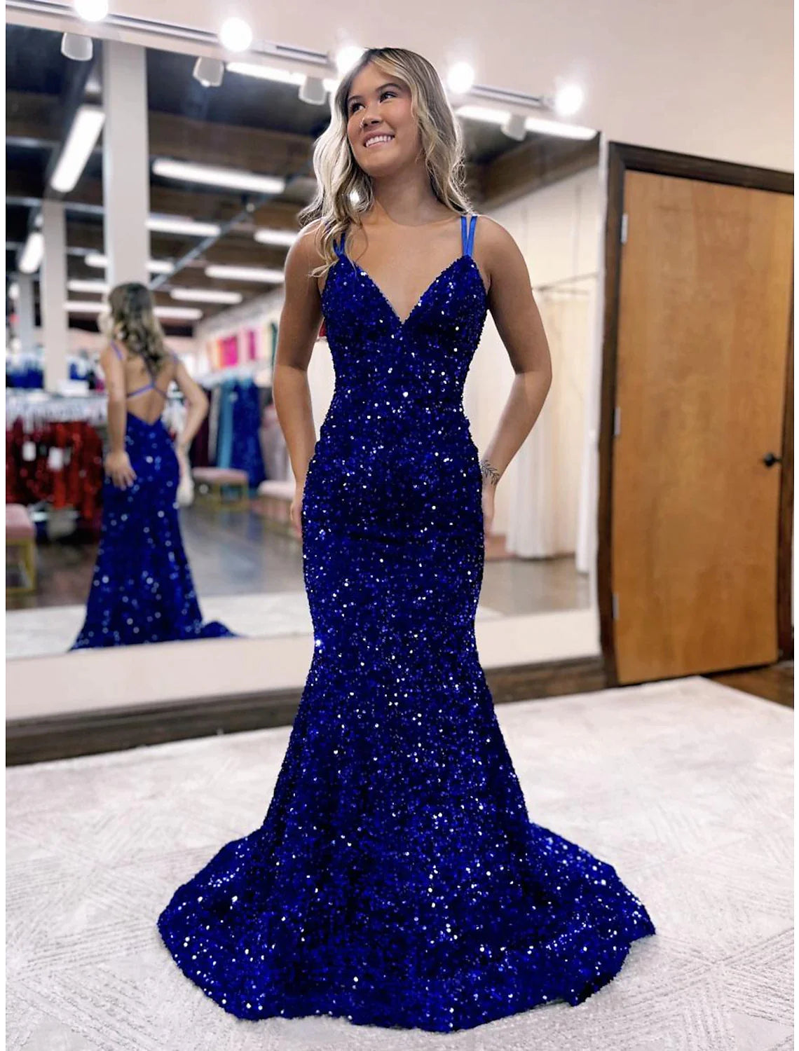 Women's Vintage Attire Trendy New Clothes Mermaid / Trumpet Prom Dresses Sparkle & Shine Dress Formal Court Train Sleeveless V Neck Sequined Backless with Sequin