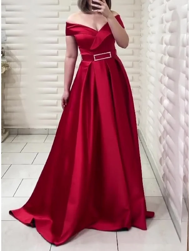 Women's Vintage Attire Today Only A-Line Evening Gown Elegant Dress Formal Christmas Red Green Dress Sweep / Brush Train Short Sleeve Off Shoulder Satin with Pleats Crystals