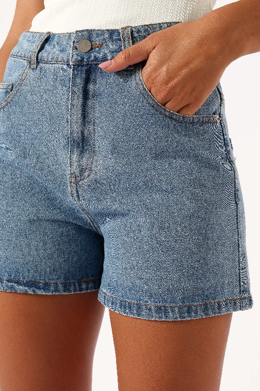 Women's Elegant Outfit Redefining Women's Fashion Peta Denim Shorts - Indigo