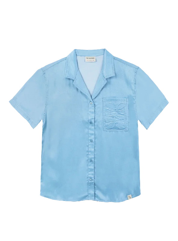 Affordable Women's Attire Gorgeous Glamour Collection Resort Shirt (Light Chambray)