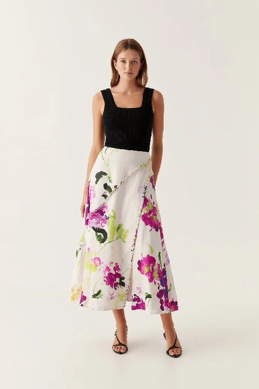 Women's Layered Outfit Trend Setting Wardrobe Arbour Whipstitch Midi Skirt