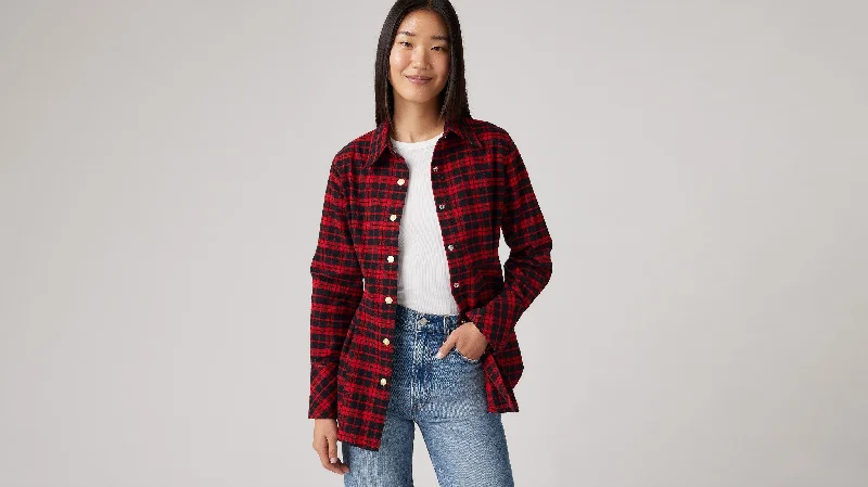 Women's Plus-Size Casual Outfit Fashion Frontiers Levi's® Women's Lunar New Year Button-Up Shirt