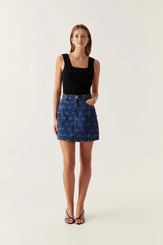 Charming Women's Outfit For Special Occasions Innovate Your Wardrobe Ratio Logo Denim Mini Skirt